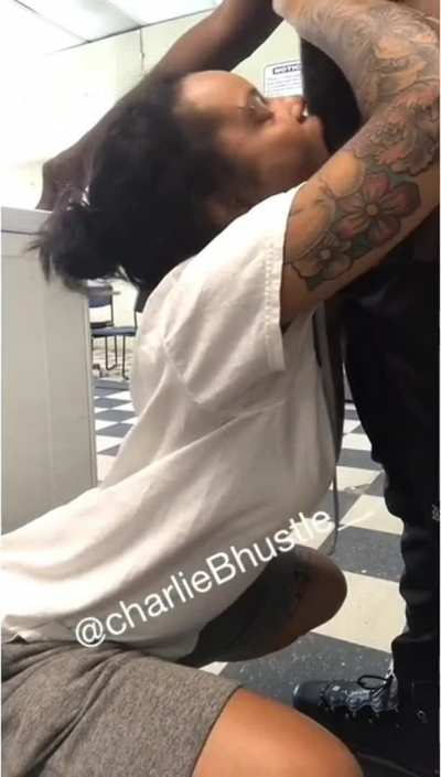 "CBH GIVING QUICKY" 😍😈 #Get# Full Vids folder in comments 👌🏾👇🏾