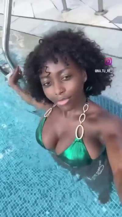Nasty Girl💚 