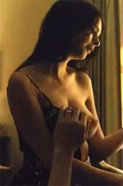 Emily Ratajkowski's pufs
