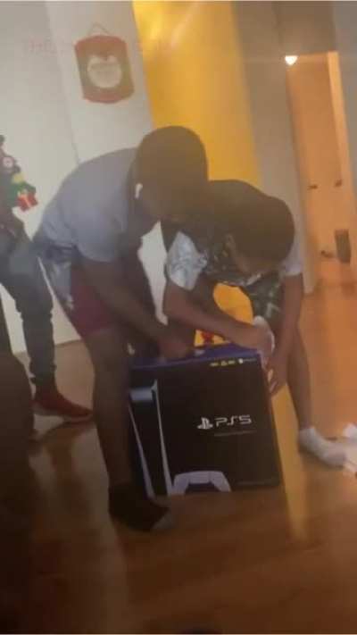 Parents bought them PS5 for Christmas