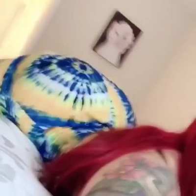 Damn guys we need something here post all her stuff it&rsquo;s real dry out here