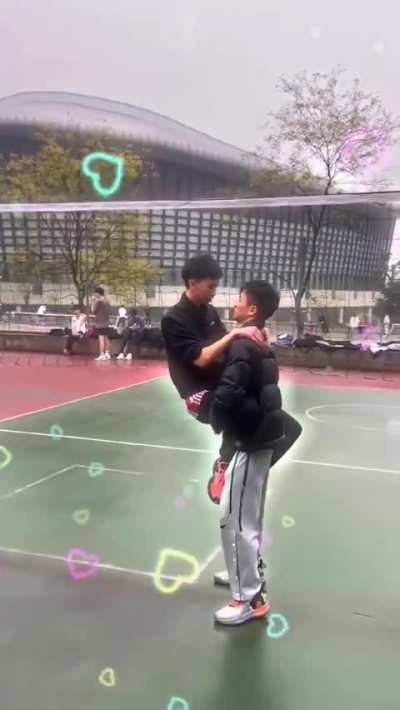 Love at first toss &hearts;️