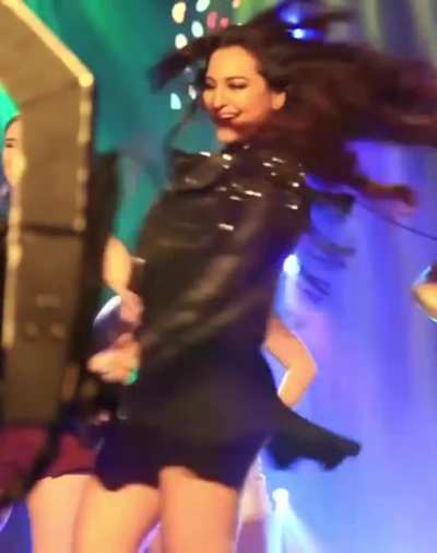 Sonakshi Sinha&rsquo;s Gorgeous ..... ? You know what ! 👗🔥🔥🔥🔥🔥