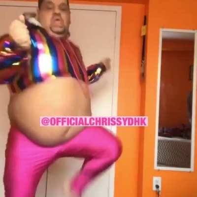 HMF while I jiggle all around