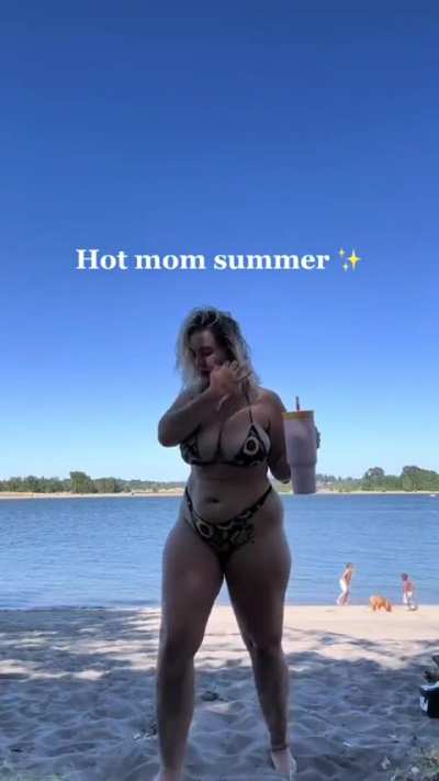 Hot mom summer 