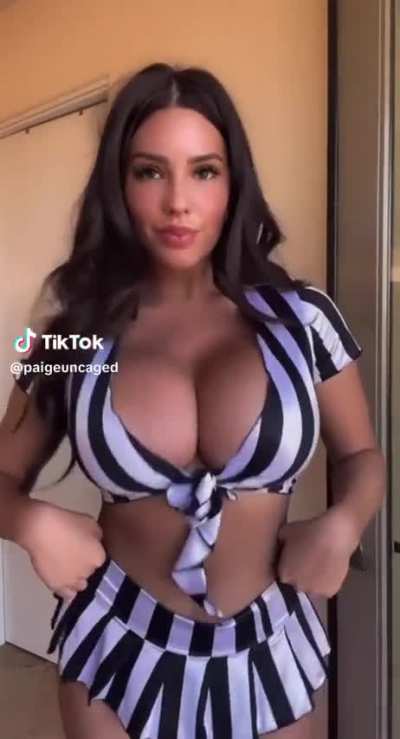 @paigeuncaged