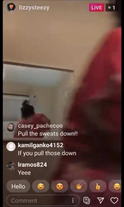 Full titty slip! The regret on her face after 😳&hellip;