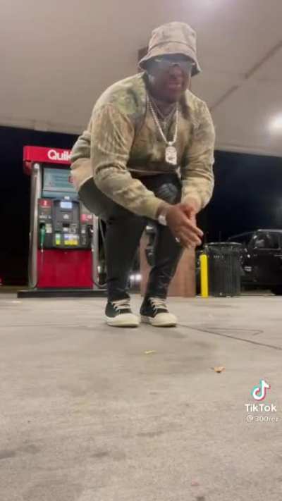 Look at this Atl Niggas🤦🏾&zwj;♂️🤦🏾&zwj;♂️