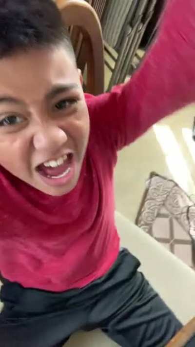 My cousins video got cut off.