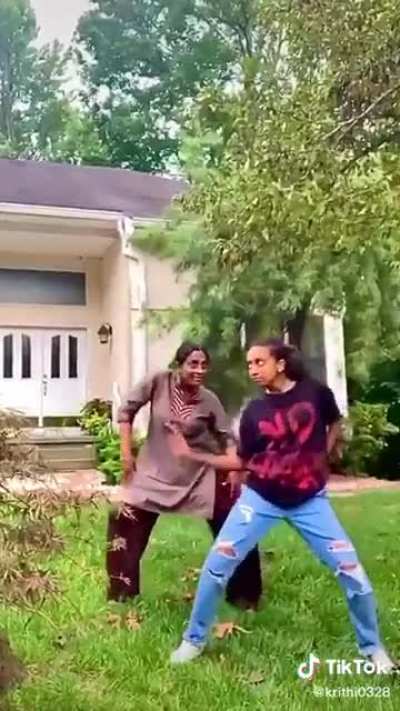 Mother daughter dancing vibes
