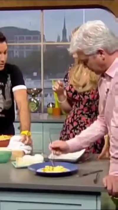 ham in macaroni cheese