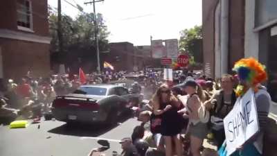 pride parade mein ghuske yeh kar sakte ho kya?