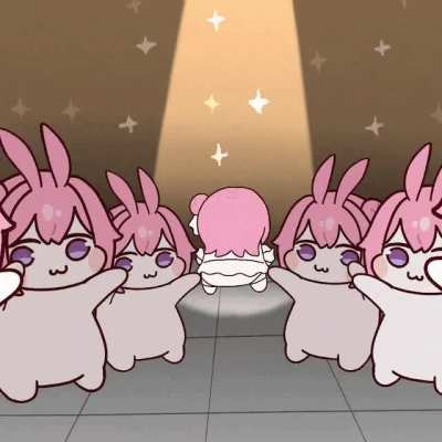 Quem &eacute; essa personagem que tanto aparece aqui no Reddit? Tamb&eacute;m aceito mais gifs dela. 😳🫣