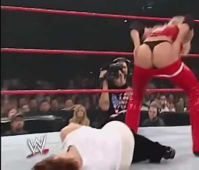 Trish Stratus