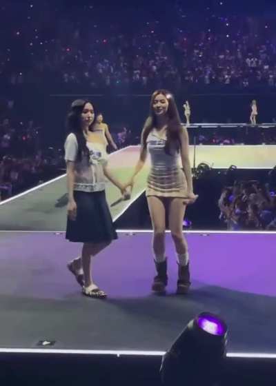 Sana and Mina Hug 💗