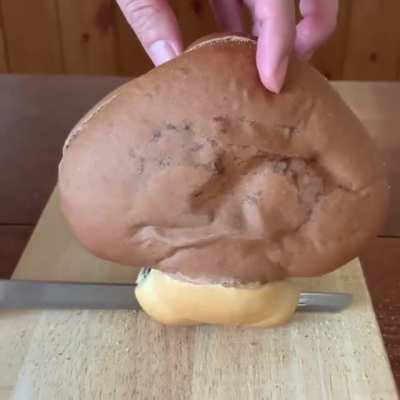 Cutting bread