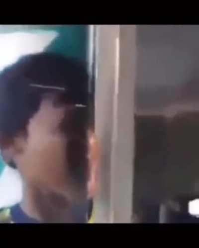 :v