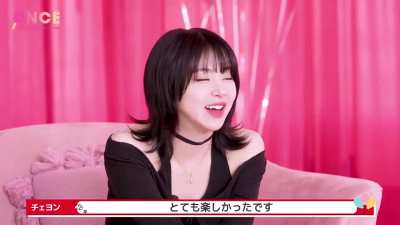 Chaeyoung's referring to twice as her unnies (and Sana's not into it) - &amp;lt;Eng inside&amp;gt;