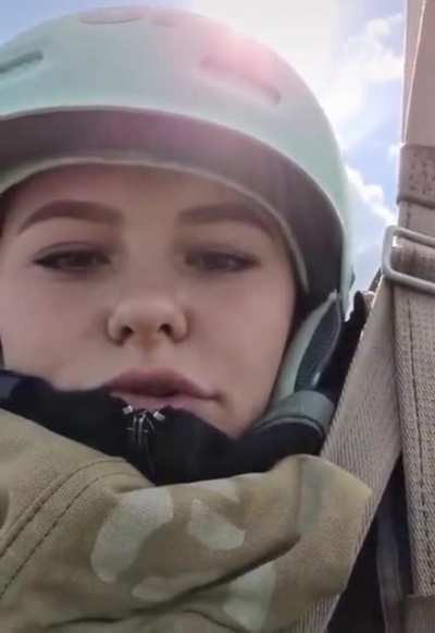 Очень неудобно попе сидеть... Ой, что-то там у меня...
