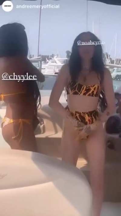 🤤🍑