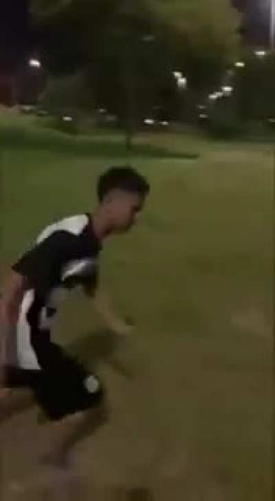 😂