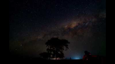 Timelapse: Milkyway core and moon setting over imaging site I use