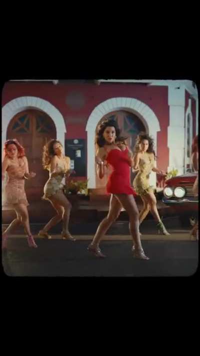 nora fatehi red hot dance