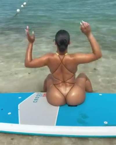 Redbone hottie