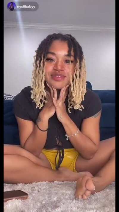@nysiibabyy 100k likes sole reveal and countdown tease and 200k