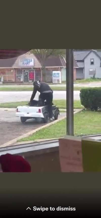 He&rsquo;s no clown, he just drives like one