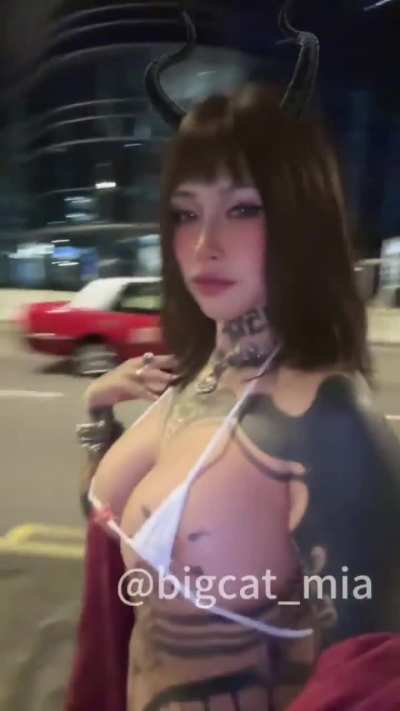 Mia