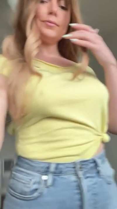 Yellow isn&rsquo;t usually my color but I actually kinda like this one