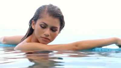 Stunning Zendaya