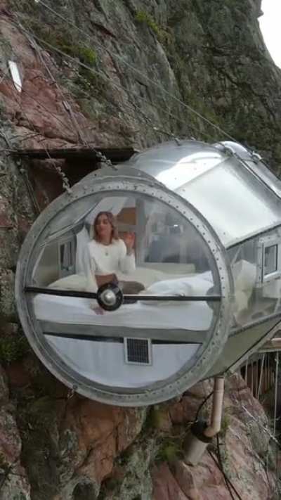 Glass luxury cabin in Peru 🇵🇪