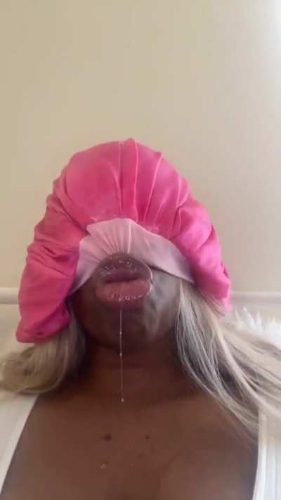 Bitch wants sum dick badly 
