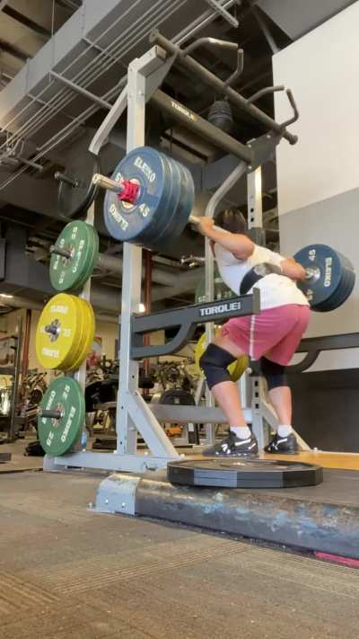 405 squat PR @ 165 bw!!