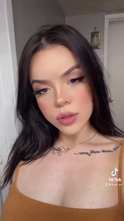 💋