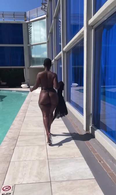 Juicy booty
