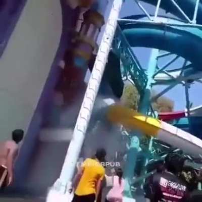 Water slide breaks