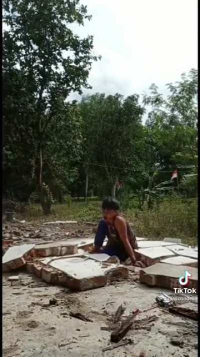 Kid gets folded by a concrete wall