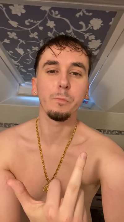 Pay me Cunt 🖕