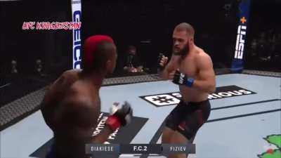 Rafael Fiziev with a great display of Muay Thai in MMA