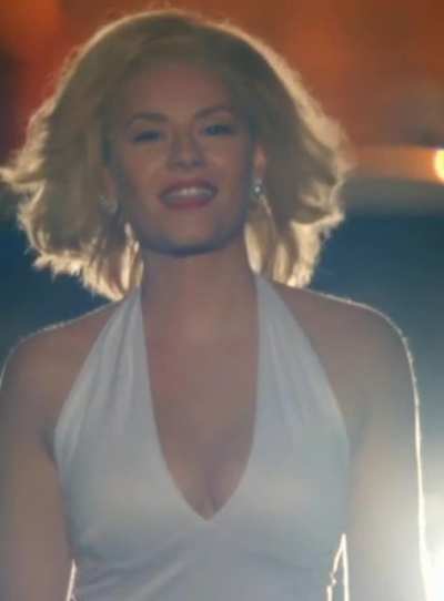 Elisha cuthbert...