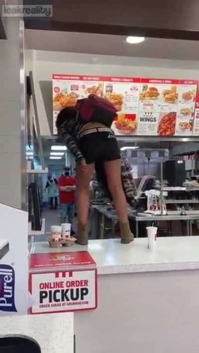 Some random woman is making a big scene on KFC because she&rsquo;s hungry.