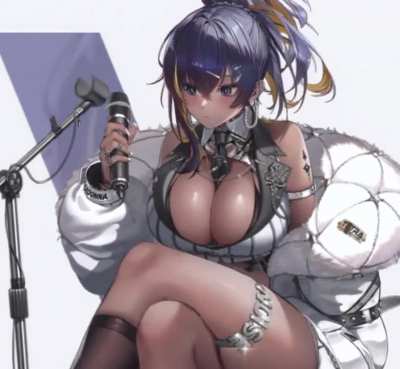 Is it just me, or the way she shakes the mic looks kinda sus&hellip;.