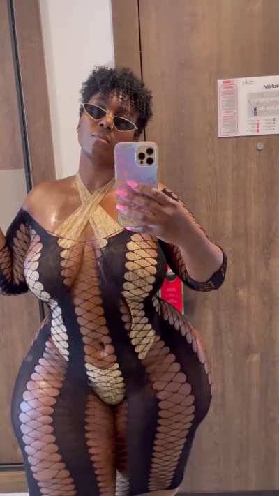 @iamt<wbr>heend<wbr>ofday<wbr>s | Nothing more sexy than a confident, voluptuous woman there's nothing a skin bone female can do when they in the presents of a treasure built southern tuff like this woman 👀😍😱🤯🤤<wbr>🍫🍑🙏🔥🔥<wbr>🔥#Her<wbr>Plump<wbr>Appea<wbr>lingA<wbr>ss #Love<wbr>HerVi<wbr>besHe<wbr>rVibe<wbr>sAreL<wbr>ove #Gr