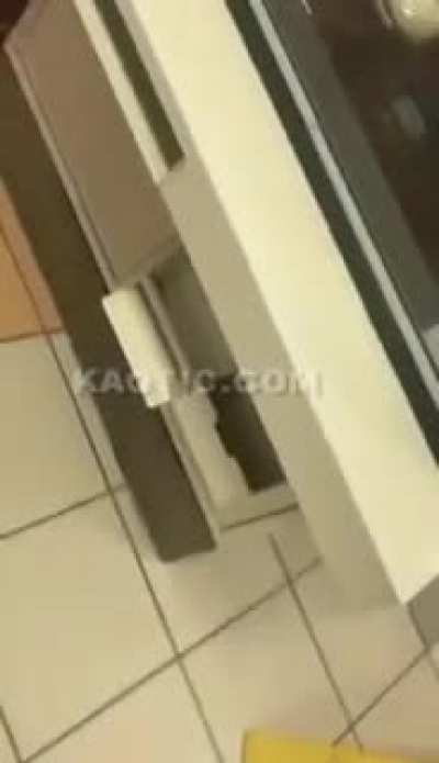 Anti-masker in Texas destroys a store &amp;amp; refuses to leave until she's dragged out