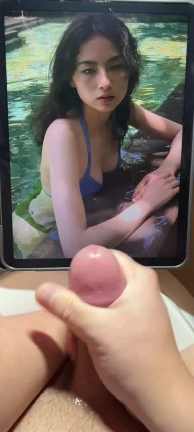 Let's all help Kyedae fill up her pool