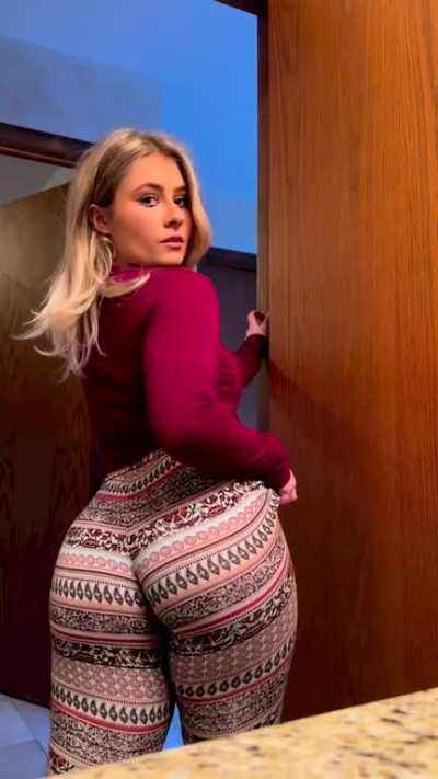 Brooke in Flare