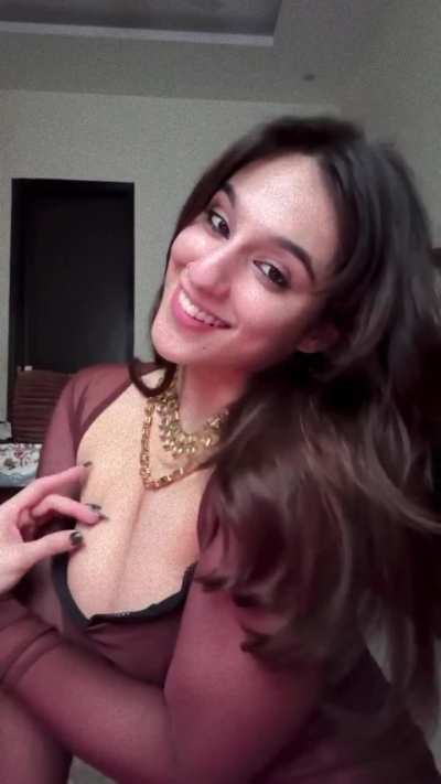 Noor Arora -chalti firti cocaine hai xD